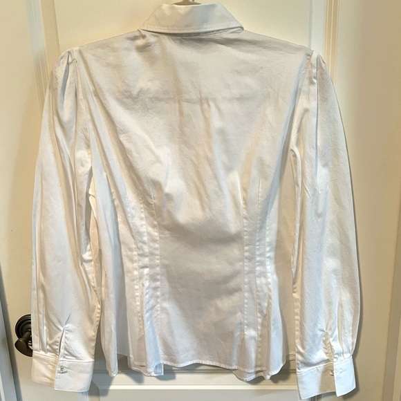 Banana Republic White Cotton Stretch Button down blouse, fitted w/ puff sleeves - Picture 3 of 4